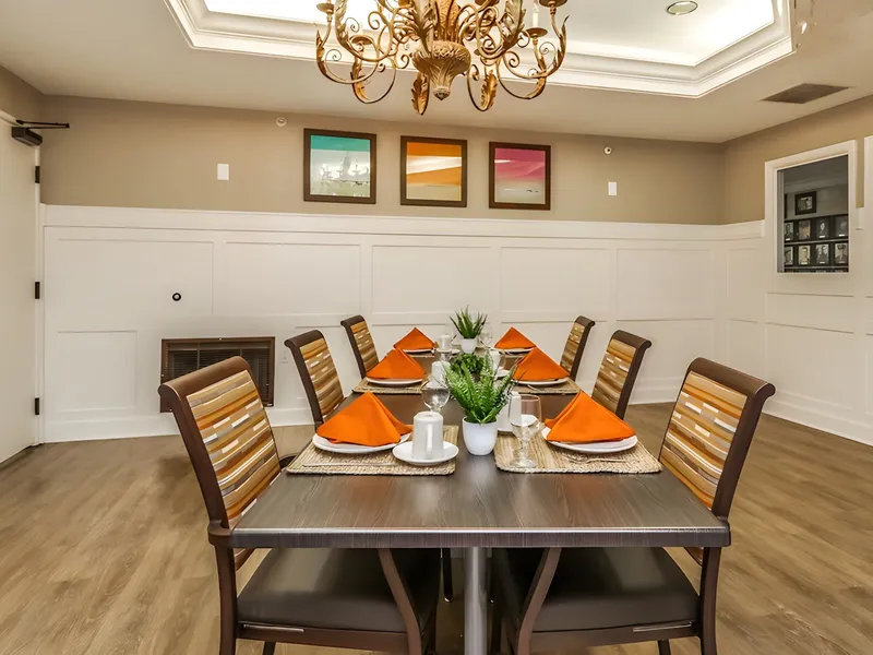 Lamar at Town Center Senior Living photo 7