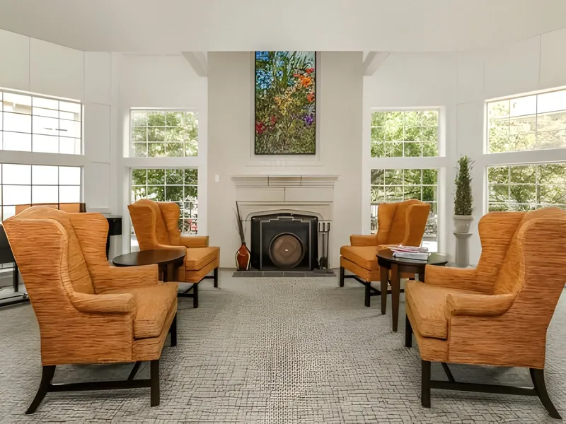 Lamar at Town Center Senior Living photo 9