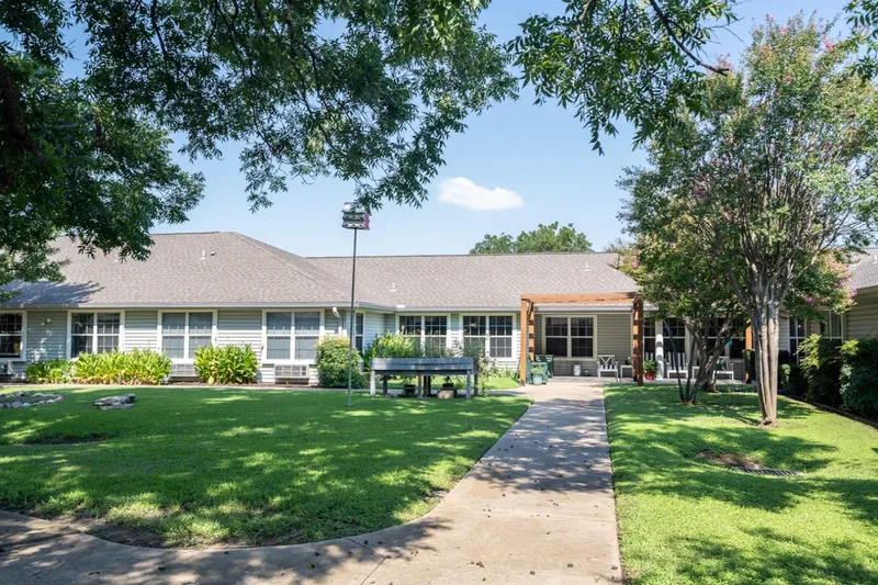 Laurel Glen at Stephenville Assisted Living & Memory Care photo 4