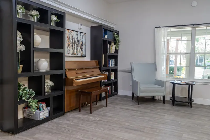 Laurel Glen at Stephenville Assisted Living & Memory Care photo 6