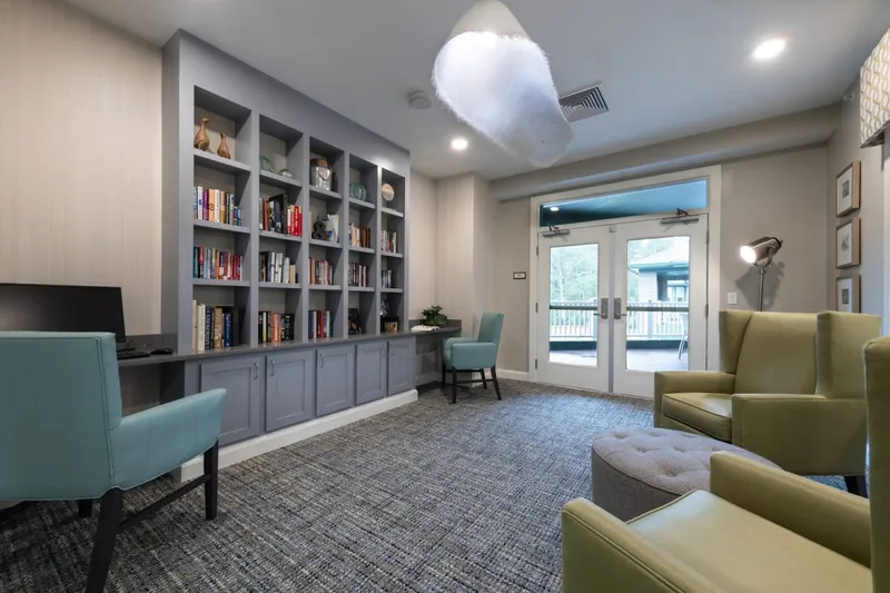 Laurentide at Mashpee Commons photo 3