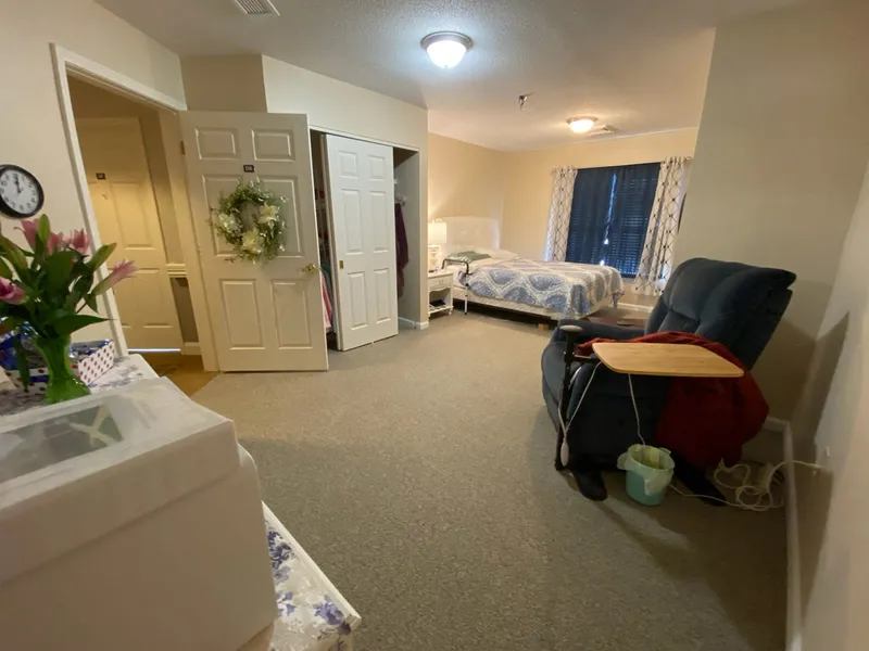 Legacy Heights Senior Living Community photo 3