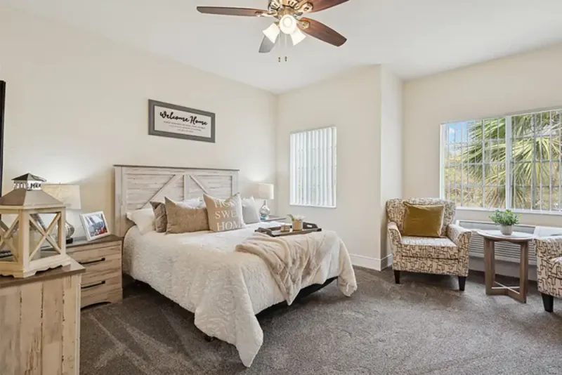 Lexington Manor at Port Charlotte Senior Living - senior living in Port Charlotte, Florida - photo 3