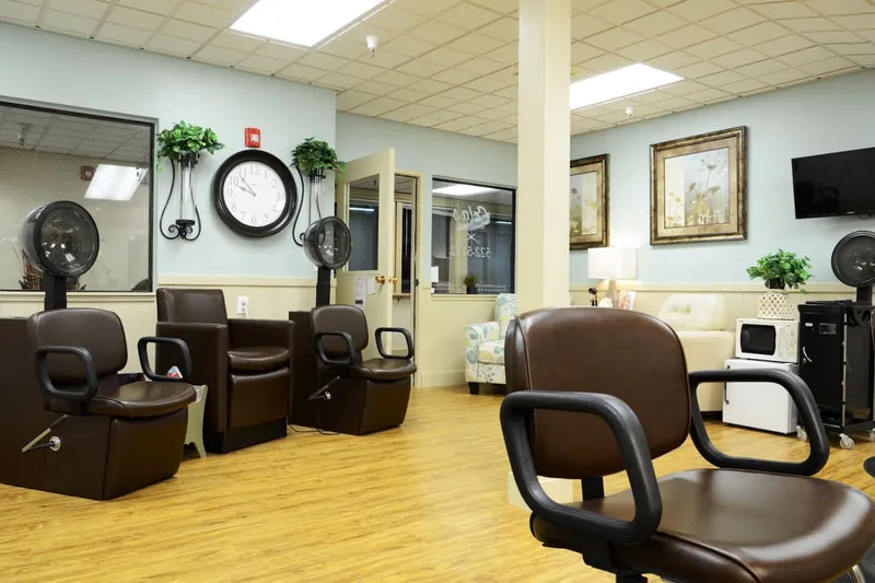 Lincoln Court Assisted & Senior Living photo 6