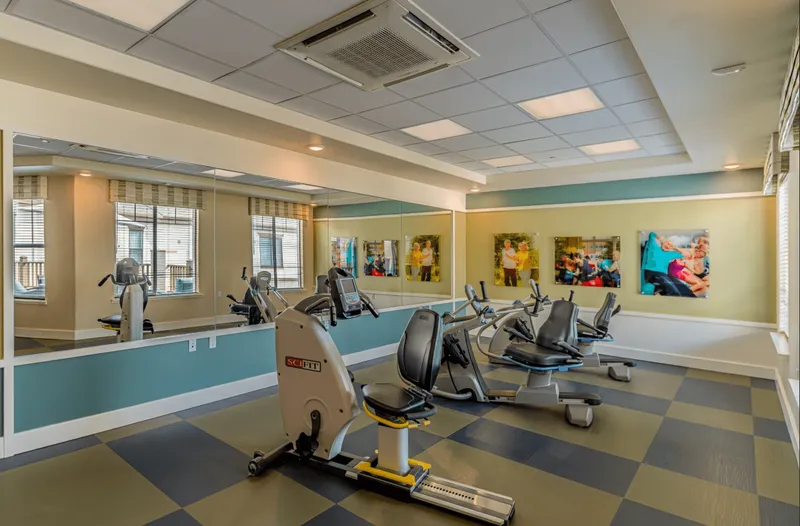 Loma Clara Senior Living photo 4