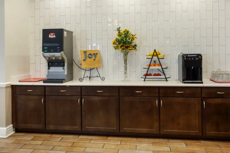 Lorain Estates Senior Living photo 4