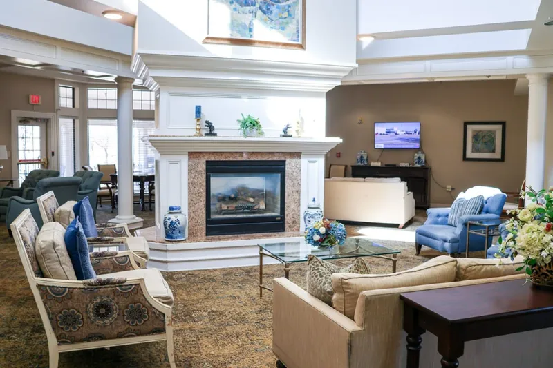 Lyndale Edmond Senior Living photo 5