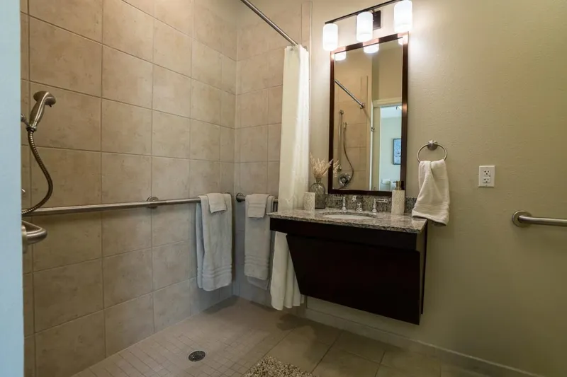 Lynridge of Arlington Assisted Living & Memory Care photo 10