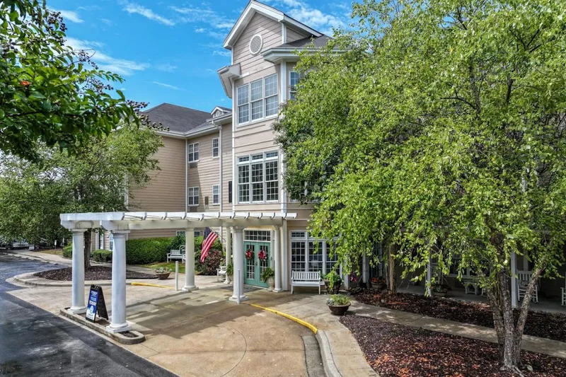 Lynridge of Huntsville Assisted Living & Memory Care photo 5