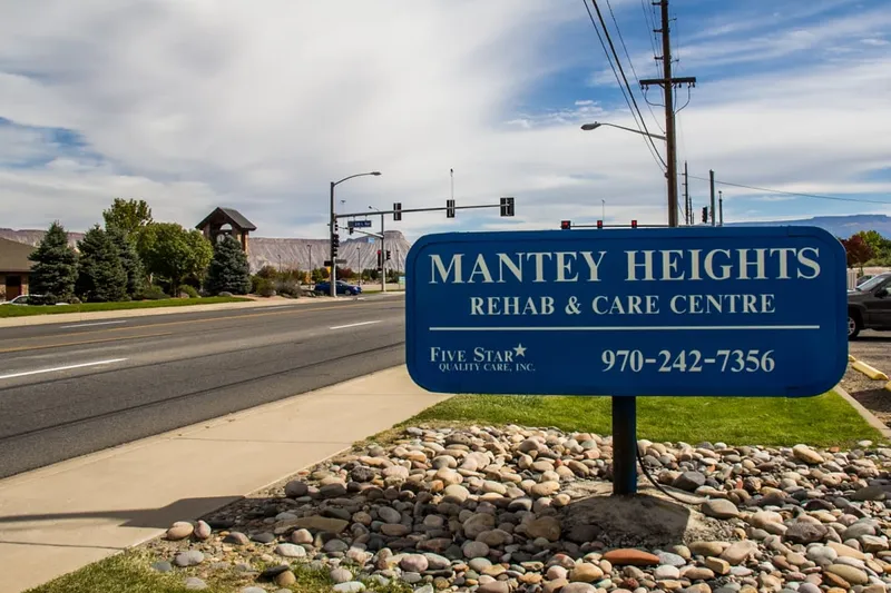 Mantey Heights Skilled Nursing & Rehabilitation photo 9