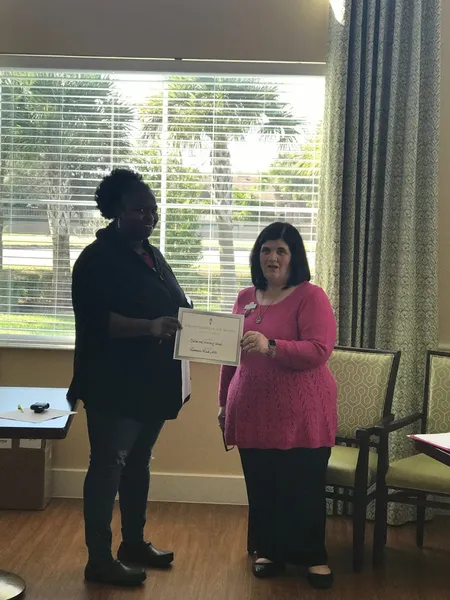 Market Street Memory Care Residence photo 8