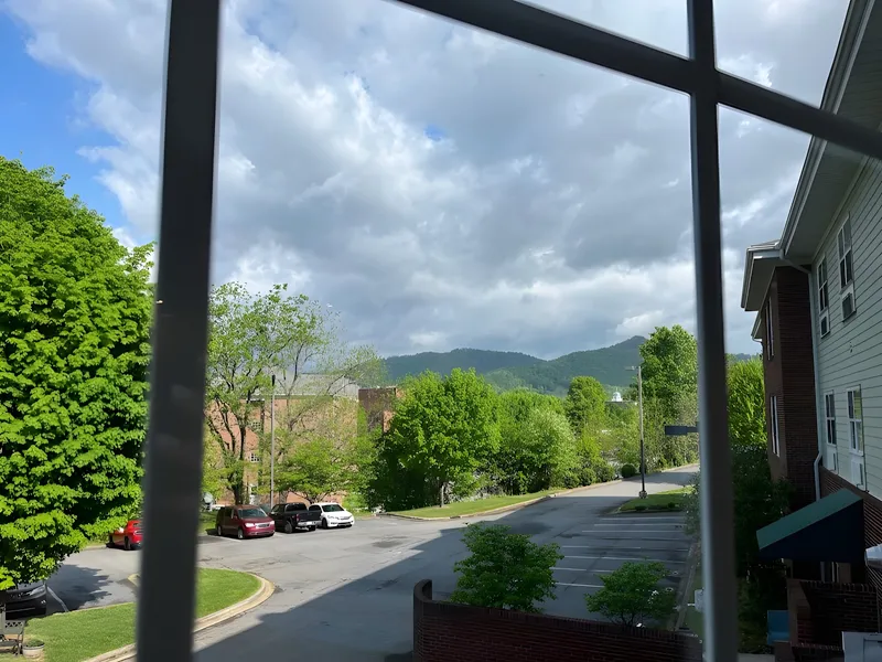 Mars Hill Manor photo 6