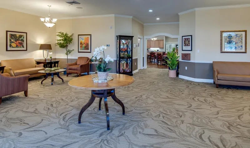 Mattis Pointe Senior Living community amenities in St. Louis, Missouri