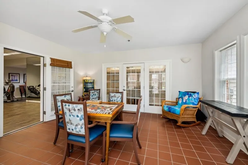 McCarthy Court photo 3