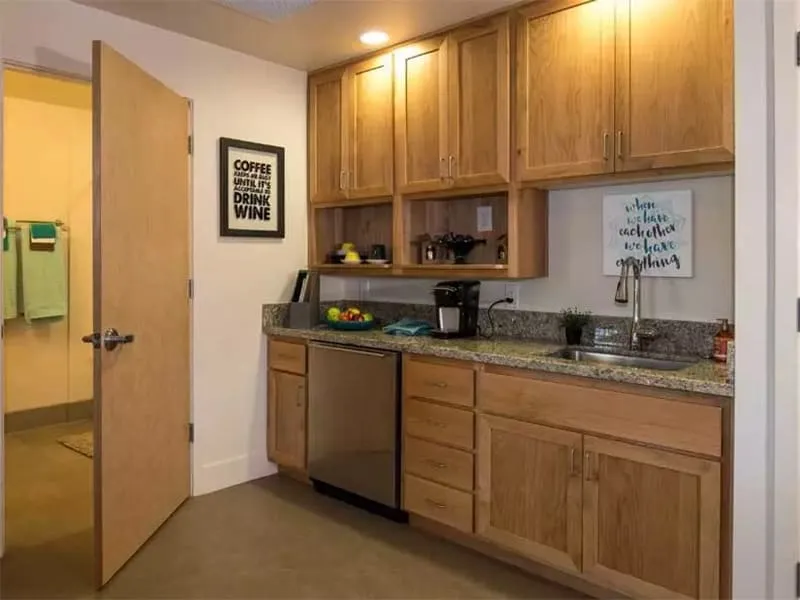 Meadow Oaks of Roseville photo 8