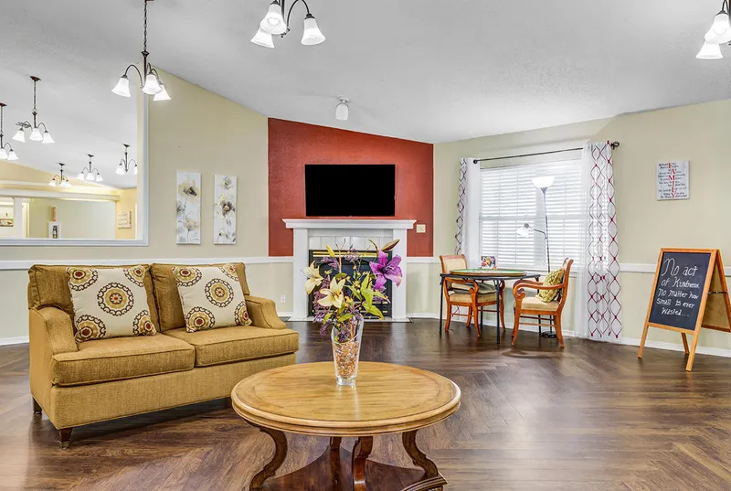 Meadowview Place photo 2