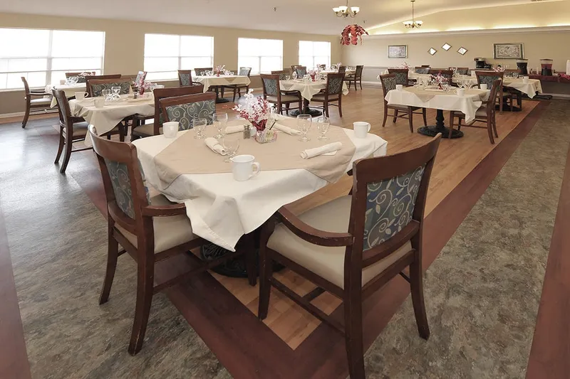 Meredith Court photo 4