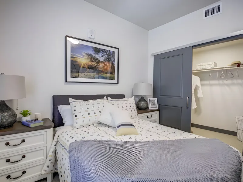 Merrill Gardens at Brentwood photo 3