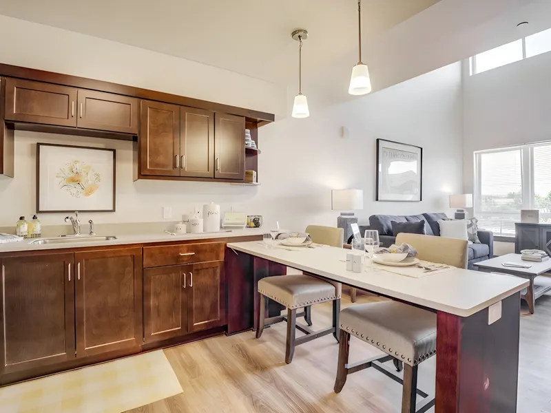 Merrill Gardens at Brentwood photo 6