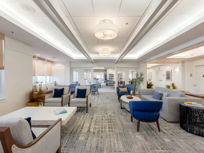 Merrill Gardens at Huntington Beach photo 5