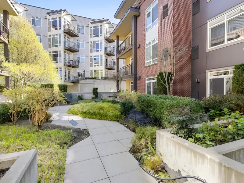 Merrill Gardens at Kirkland photo 6