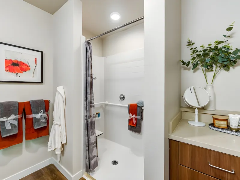 Merrill Gardens at Rolling Hills Estates photo 4