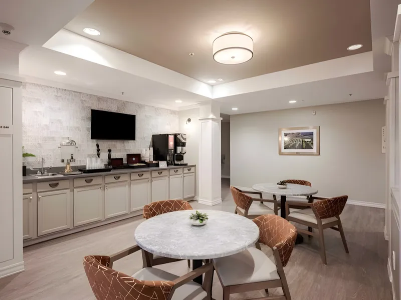 Merrill Gardens at Santa Maria photo 7