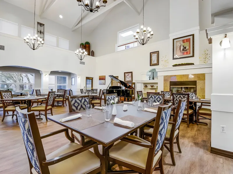 Merrill Gardens at Sheldon Park photo 3