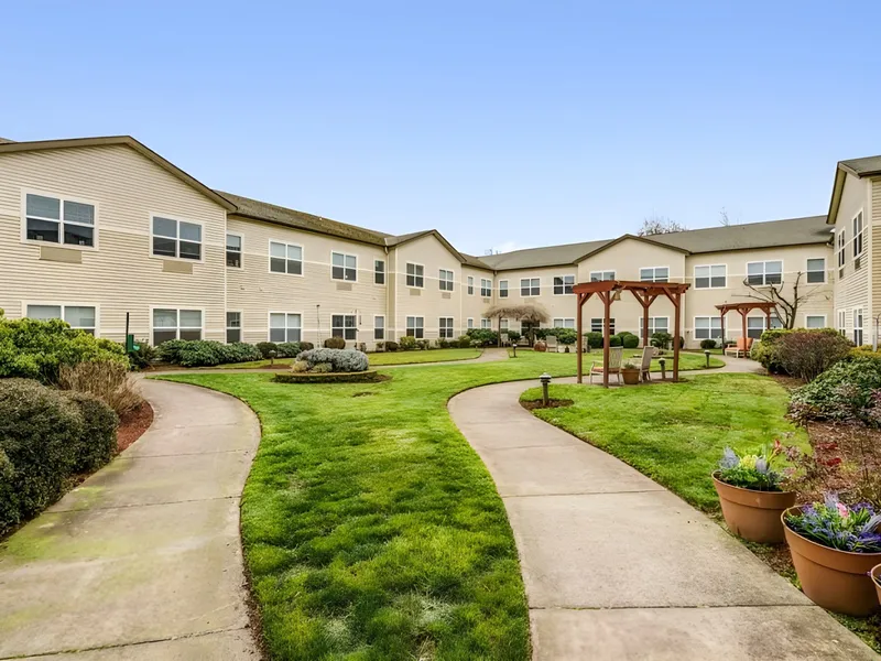 Merrill Gardens at Sheldon Park photo 4