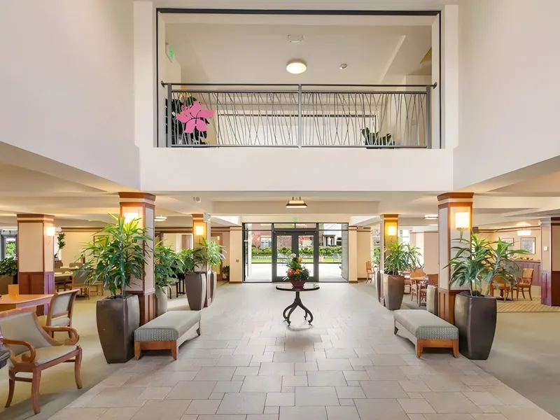 Merrill Gardens at The University photo 5