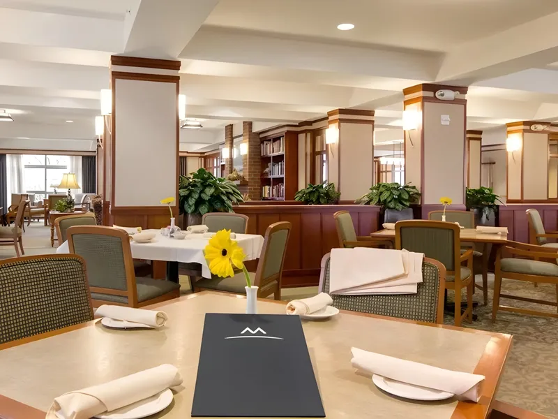 Merrill Gardens at The University photo 7