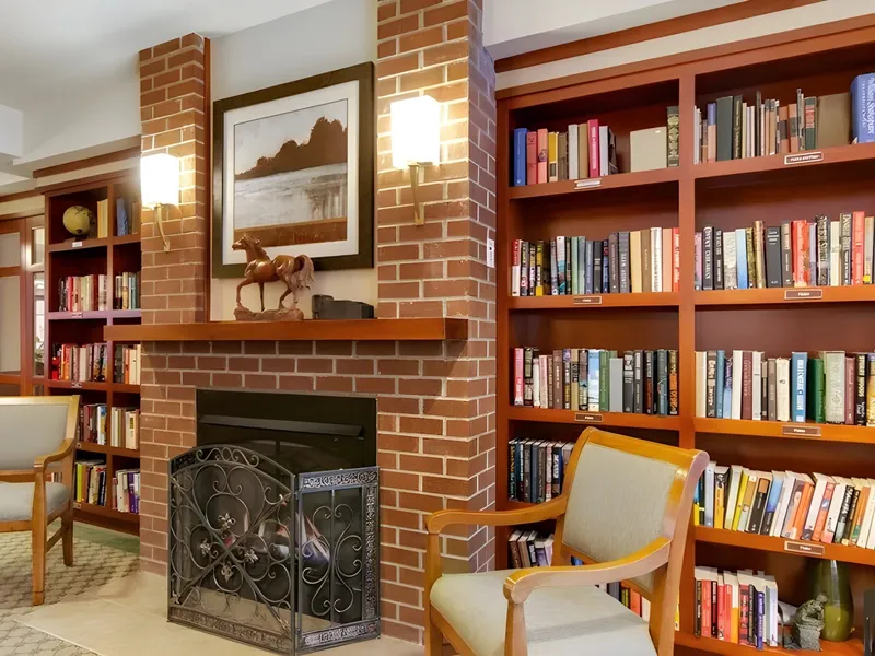 Merrill Gardens at The University photo 8