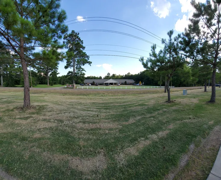 Montgomery Gardens photo 9