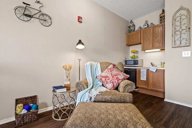 Morada Burleson photo 9