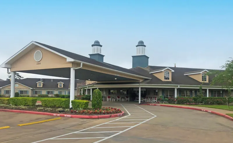 Morada Friendswood photo 5