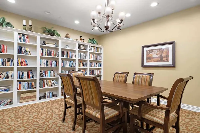 Morada Grand Prairie photo 4