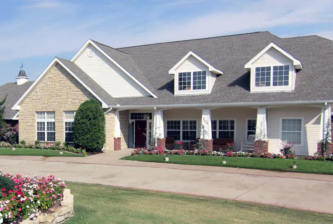 Morada Lake Hefner photo 3