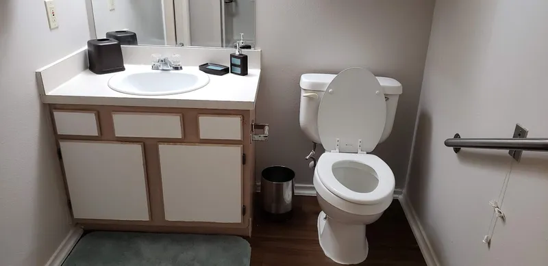 Morada Meadow Lakes photo 9