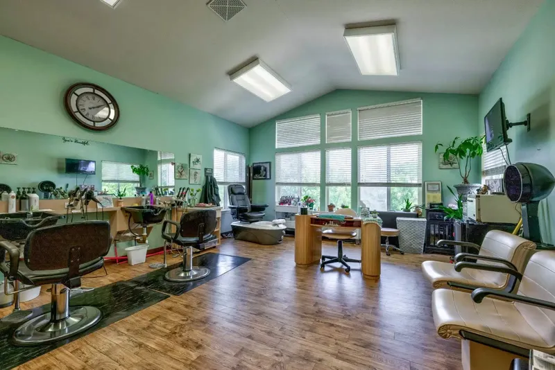 Morada Rogers photo 6