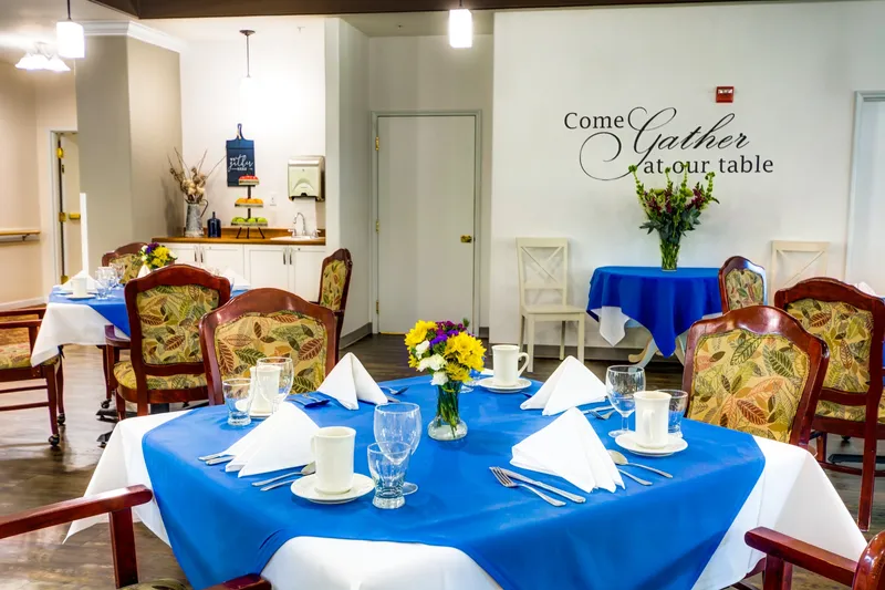Morrow Heights Assisted Living - senior living in Rogue River, Oregon - photo 11