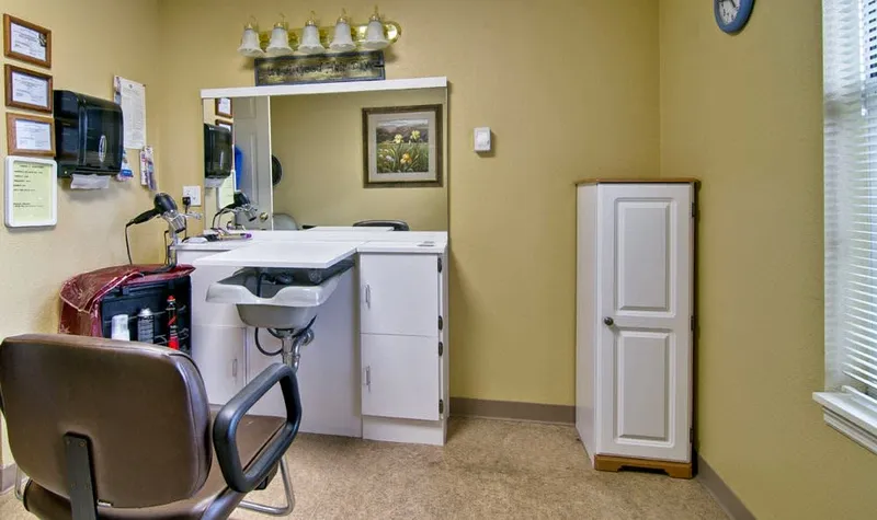 NorthRidge Place Senior Living photo 3