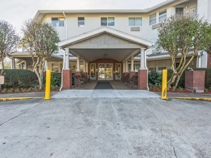 Nouveau Marc by Barclay House photo 2