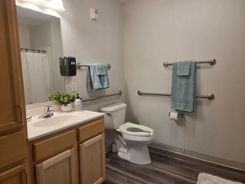 Oak Creek Place Assisted Living Community photo 9