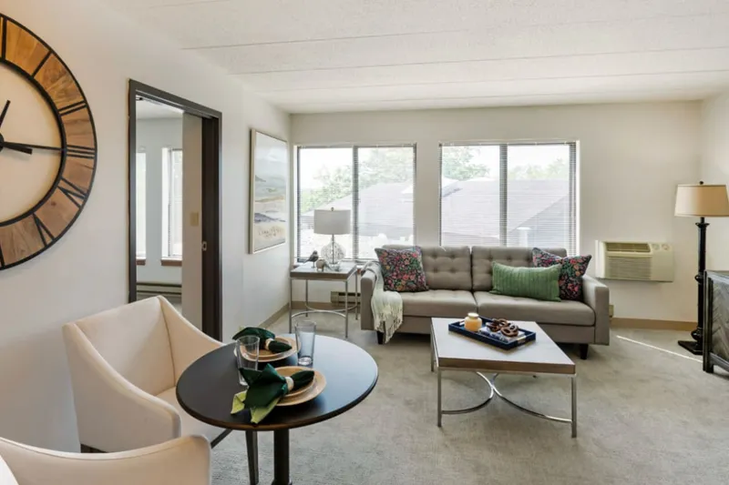 Oak Hill Terrace photo 3