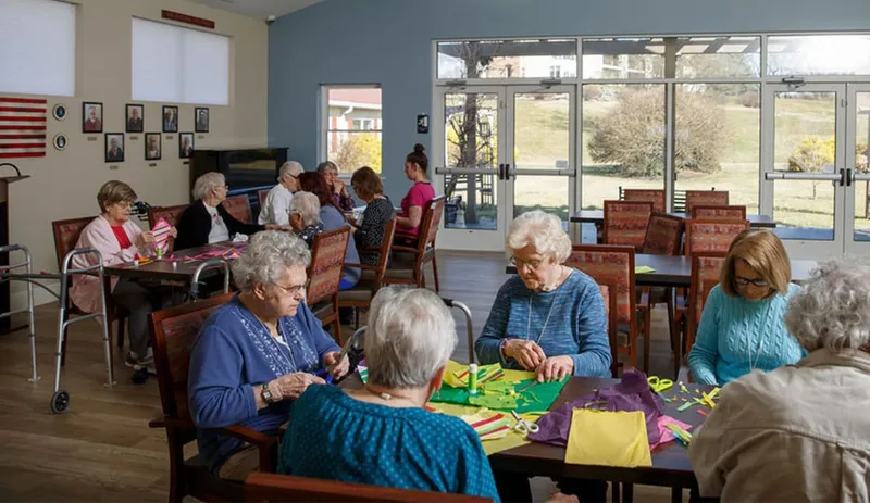 Oak Leaf Manor South Senior Living photo 3