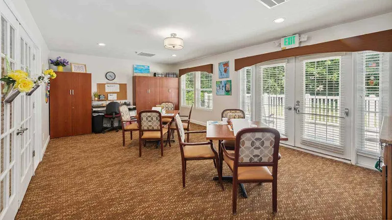 Oak Woods Manor Senior Living - senior living in La Porte, Indiana - photo 12
