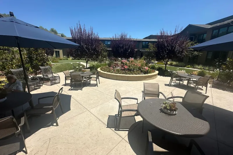 Oakmont of Agoura Hills photo 5