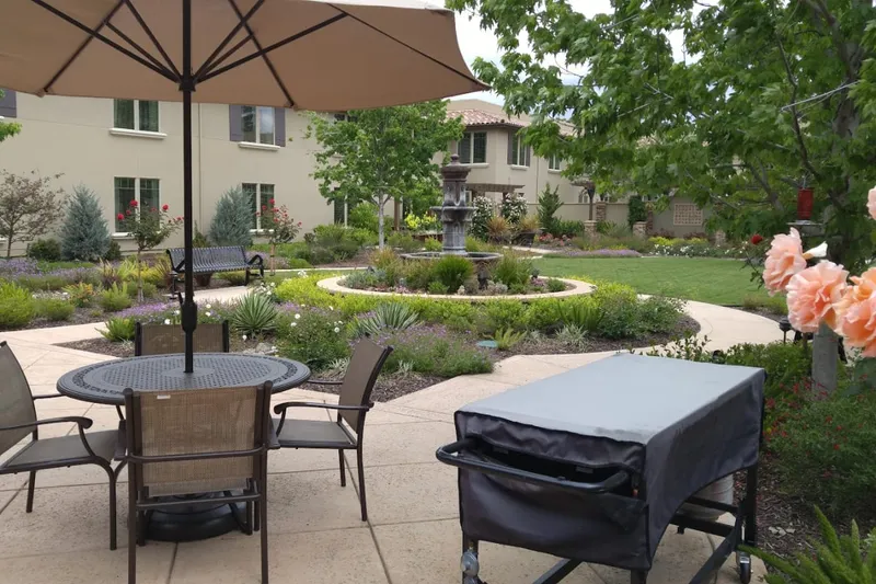 Oakmont of Concord photo 5