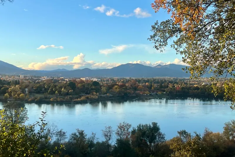 Oakmont of Redding photo 3