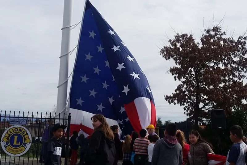 Oakmont of Redding photo 9